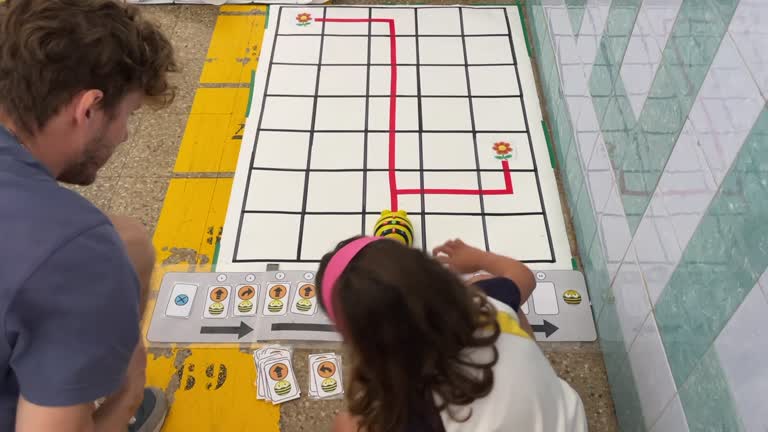 beebot-fisico02-61b1019